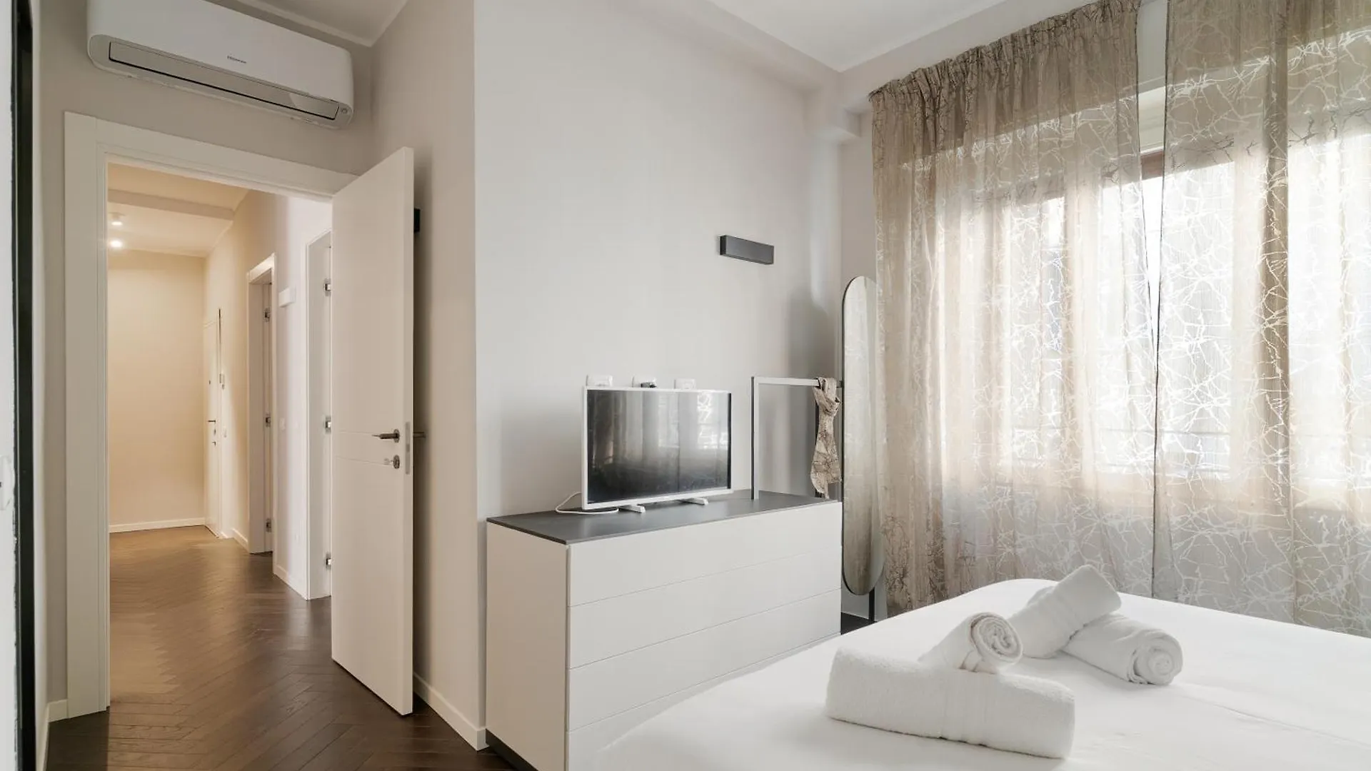 Appartamento Conciliazione-Cadorna - Ampio Trilocale Di Design Milano